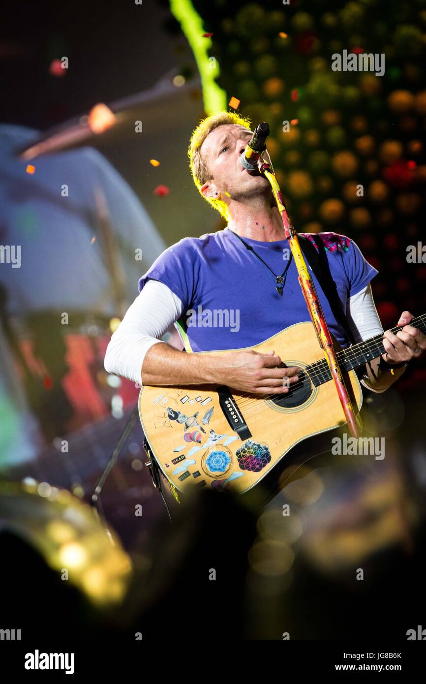 Will champion coldplay hi-res stock photography and images - Alamy