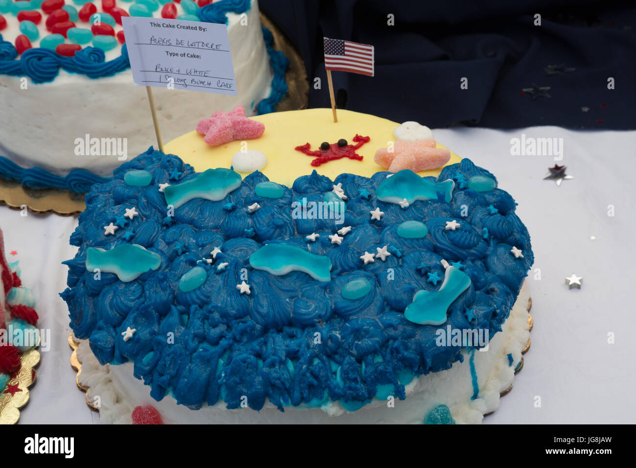 Long Beach, USA. 04th July, 2017. An ocean-themed cake ready for the cake walk at the Bluff Heights 4th of July Block Party, Long Beach, CA Credit: Kayte Deioma/Alamy Live News Stock Photo