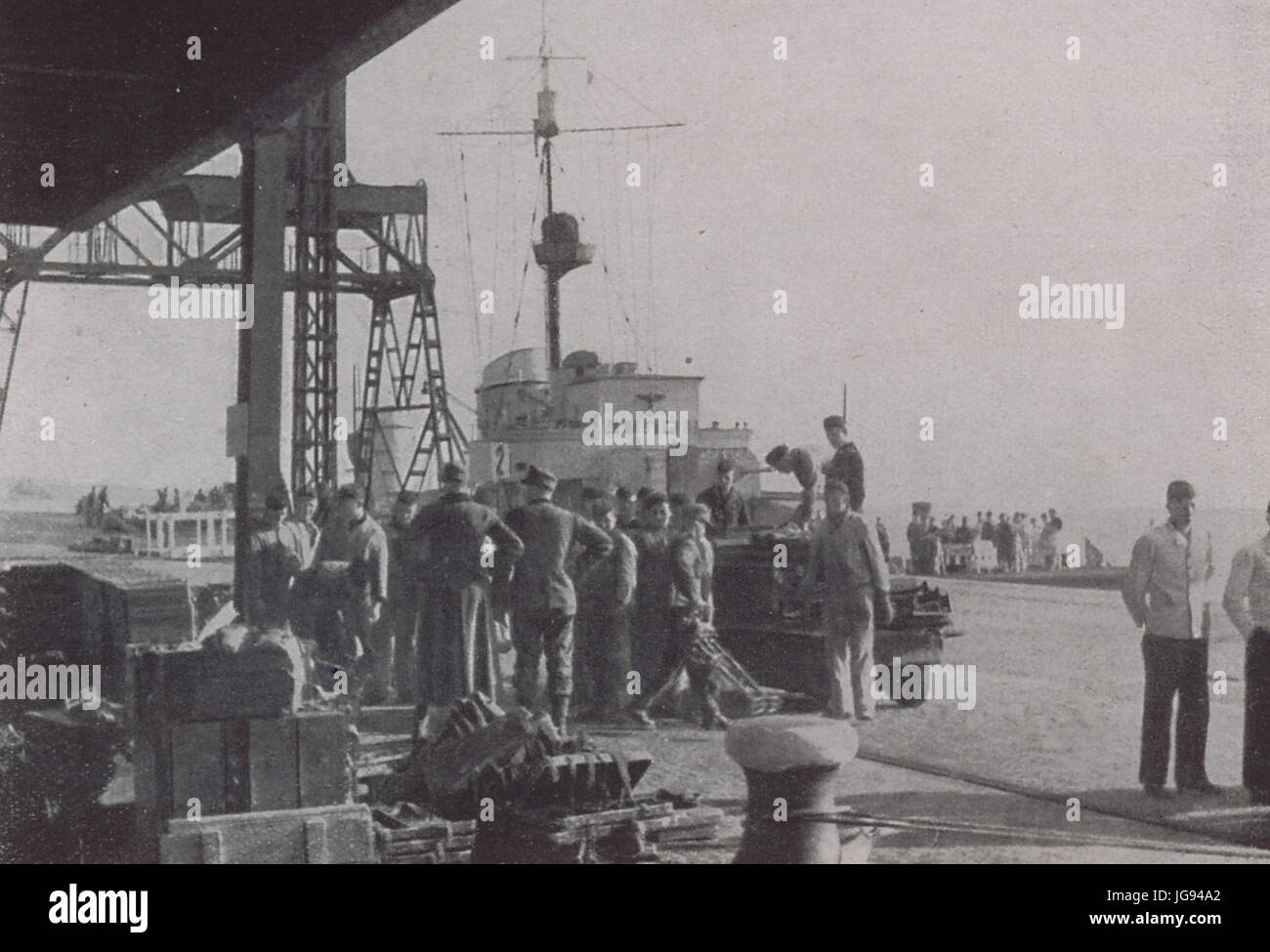 Zerstörer an der Columbuskaje (1940 Stock Photo - Alamy