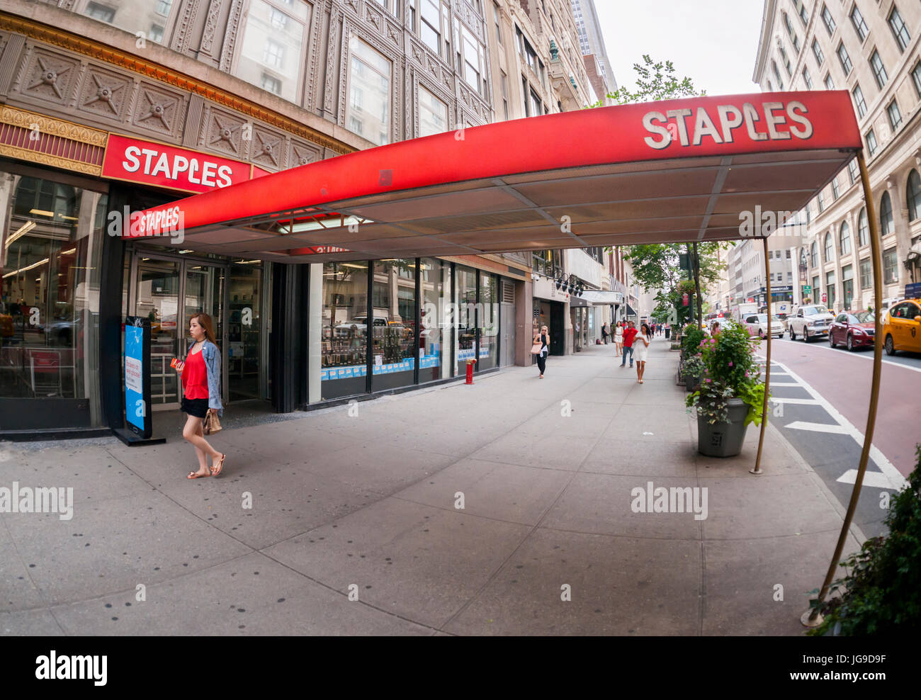 A Staples Office Supply Store In New York On Tuesday June 29 2017 JG9D9F 