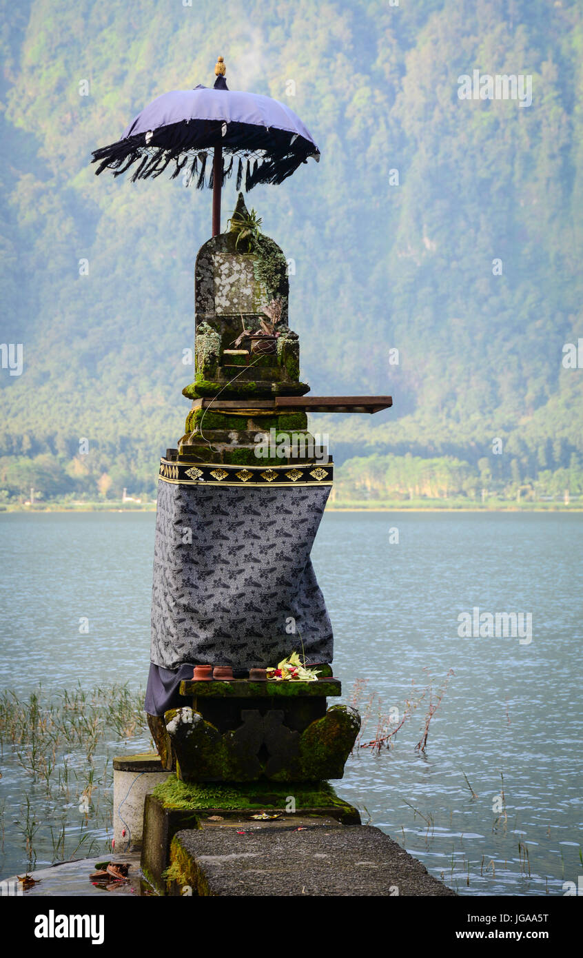 Altar In Water Bali Altar High Resolution Stock Photography and Images ...