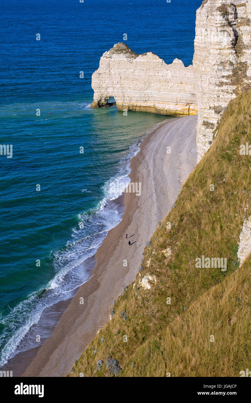The Needle and the Aval Arch at Etretat , Normandy Stock Photo - Alamy