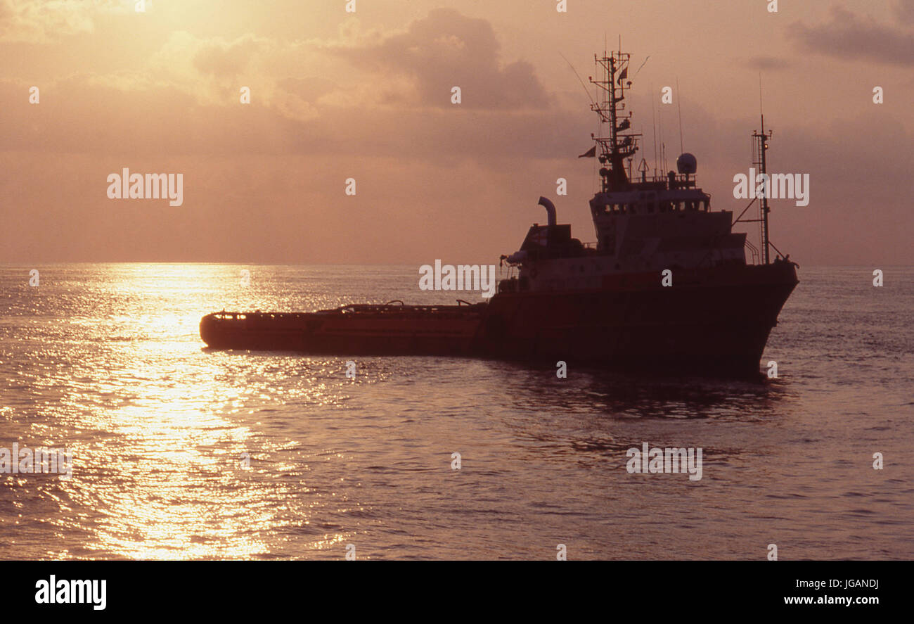 Boat boats ship ships hi-res stock photography and images - Alamy