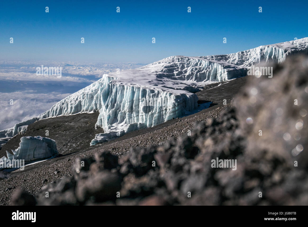 Mount kilimanjaro tanzania glaciers hi-res stock photography and images ...