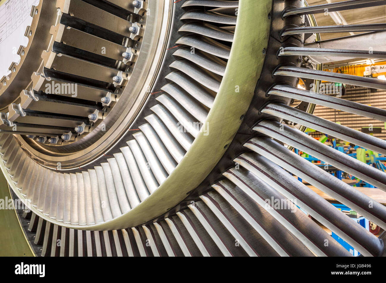 Jet engine turbine blades hi-res stock photography and images - Alamy