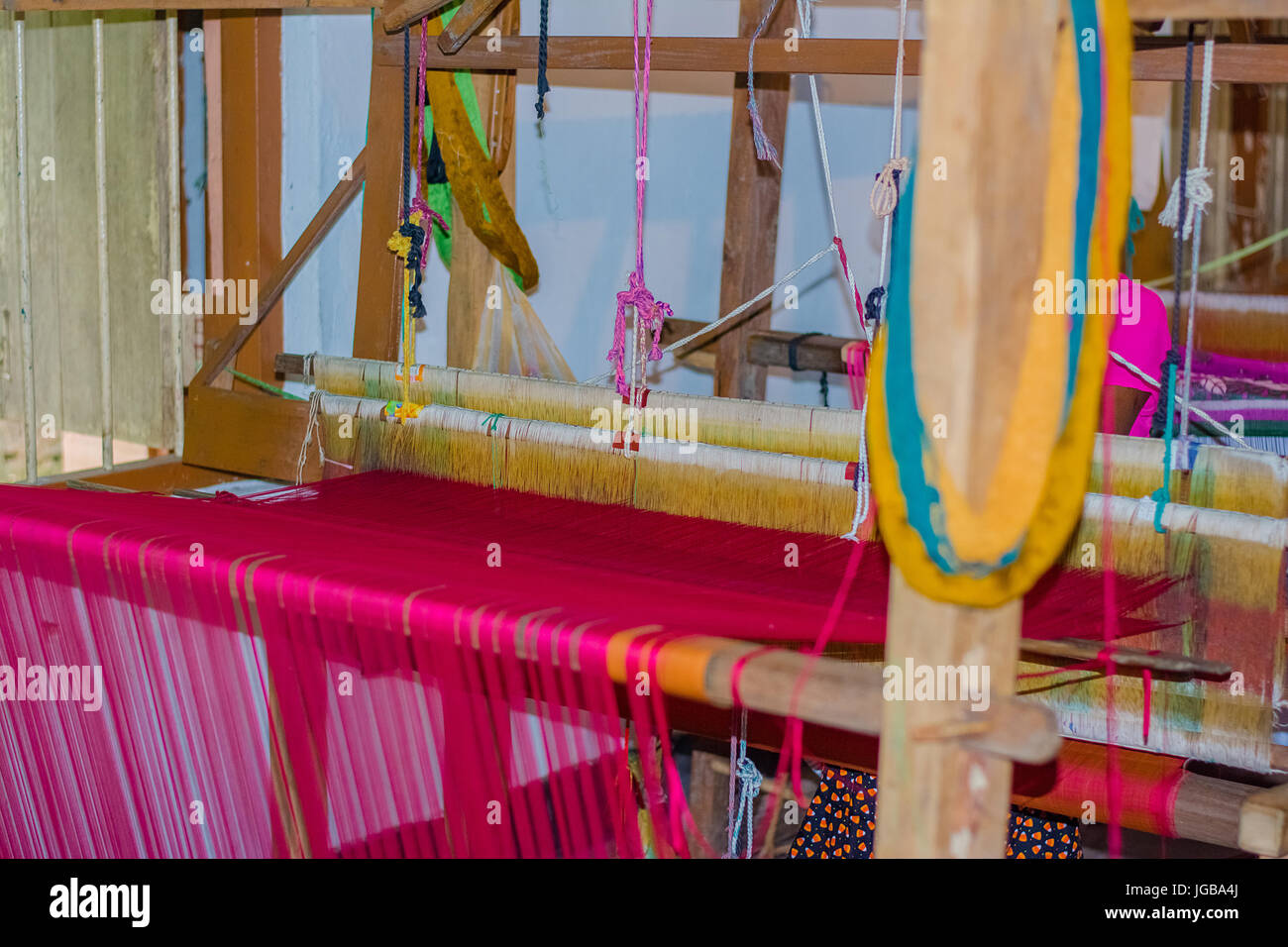 Traditional Sri Lankan handloom and batik product manufacturing