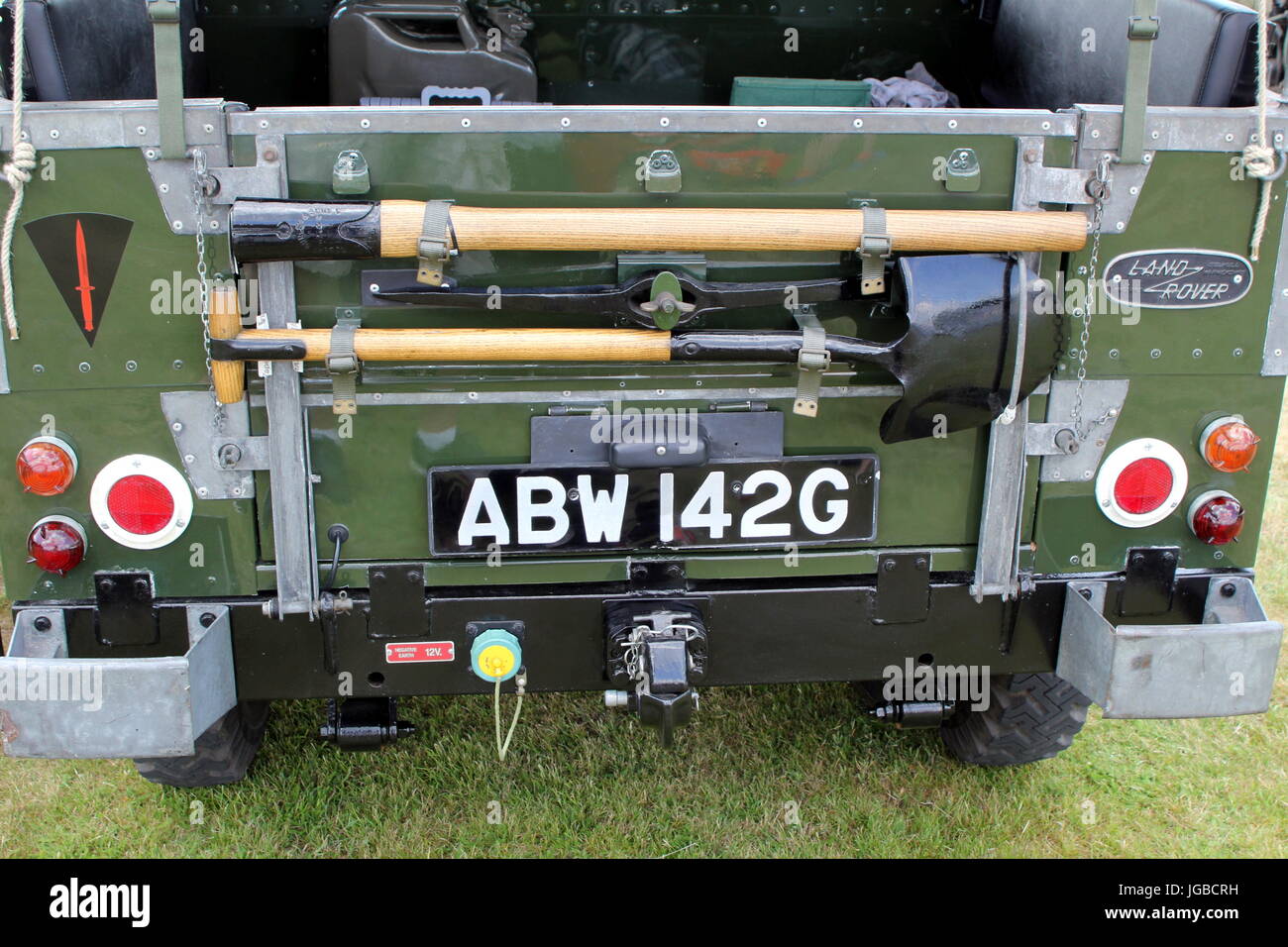 British army landrover hi-res stock photography and images - Alamy
