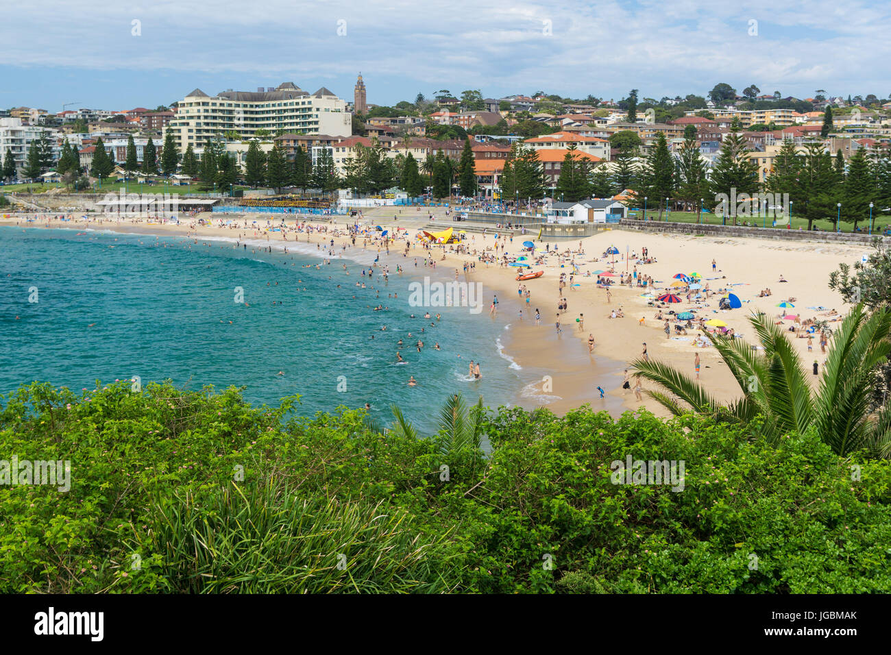 Coogee Beach, see from the north on a busy weekend Stock Photo