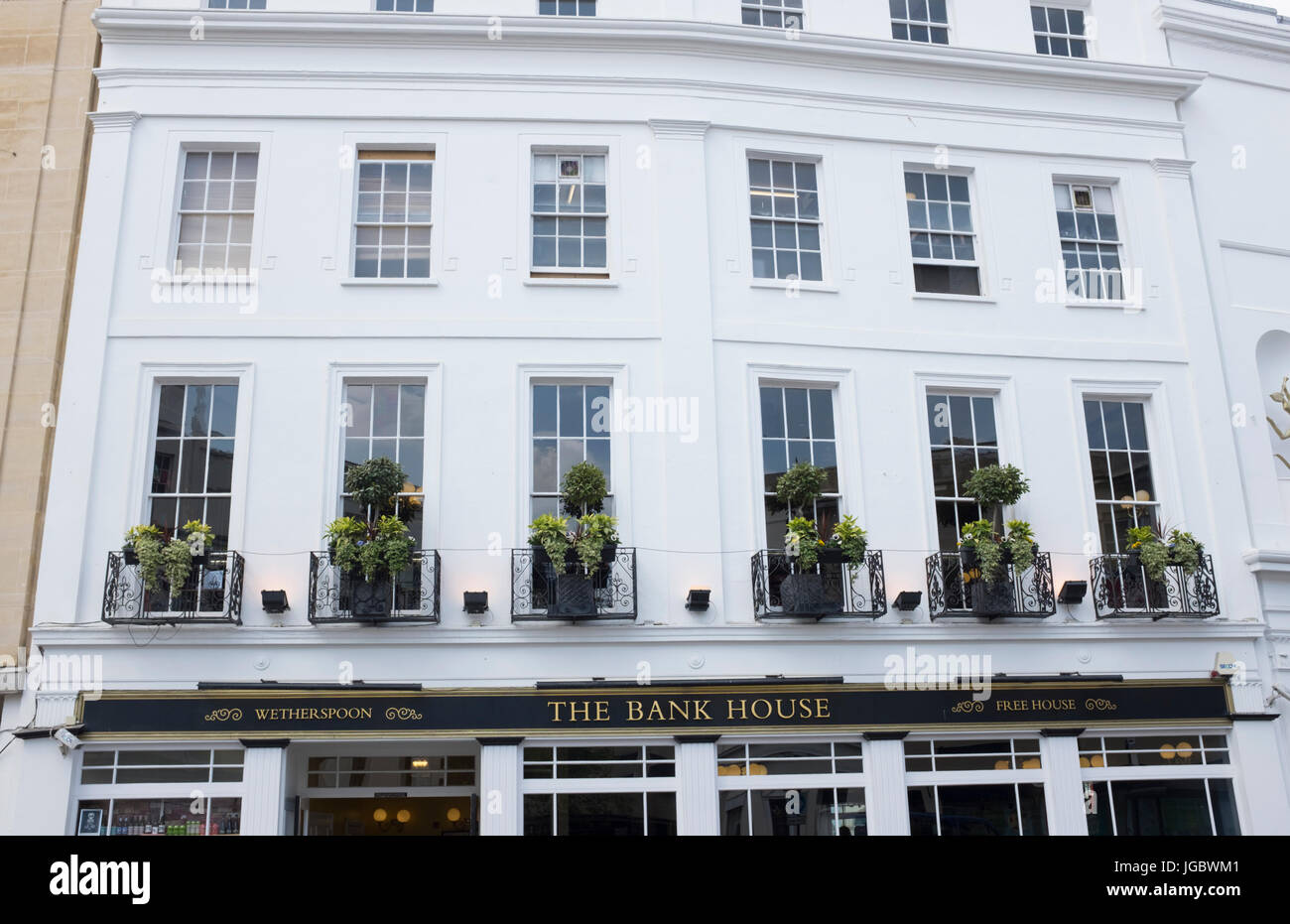 Shops and businesses in Cheltenham. The Bank House pub and restaurant