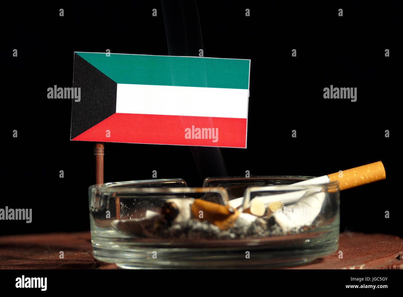 cigarettes kuwait Kuwait health hi-res stock photography and images cigarettes kuwait Kuwait health hi-res stock photography and images
