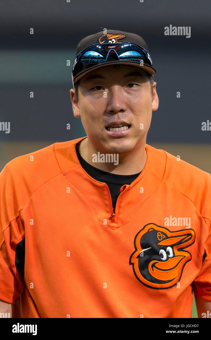 Milwaukee, WI, USA. 05th July, 2017. Baltimore Orioles left fielder Hyun Soo Kim #25 before the Major League Baseball game between the Milwaukee Brewers and the Baltimore Orioles at Miller Park in Milwaukee, WI. John Fisher/CSM/Alamy Live News Stock Photo