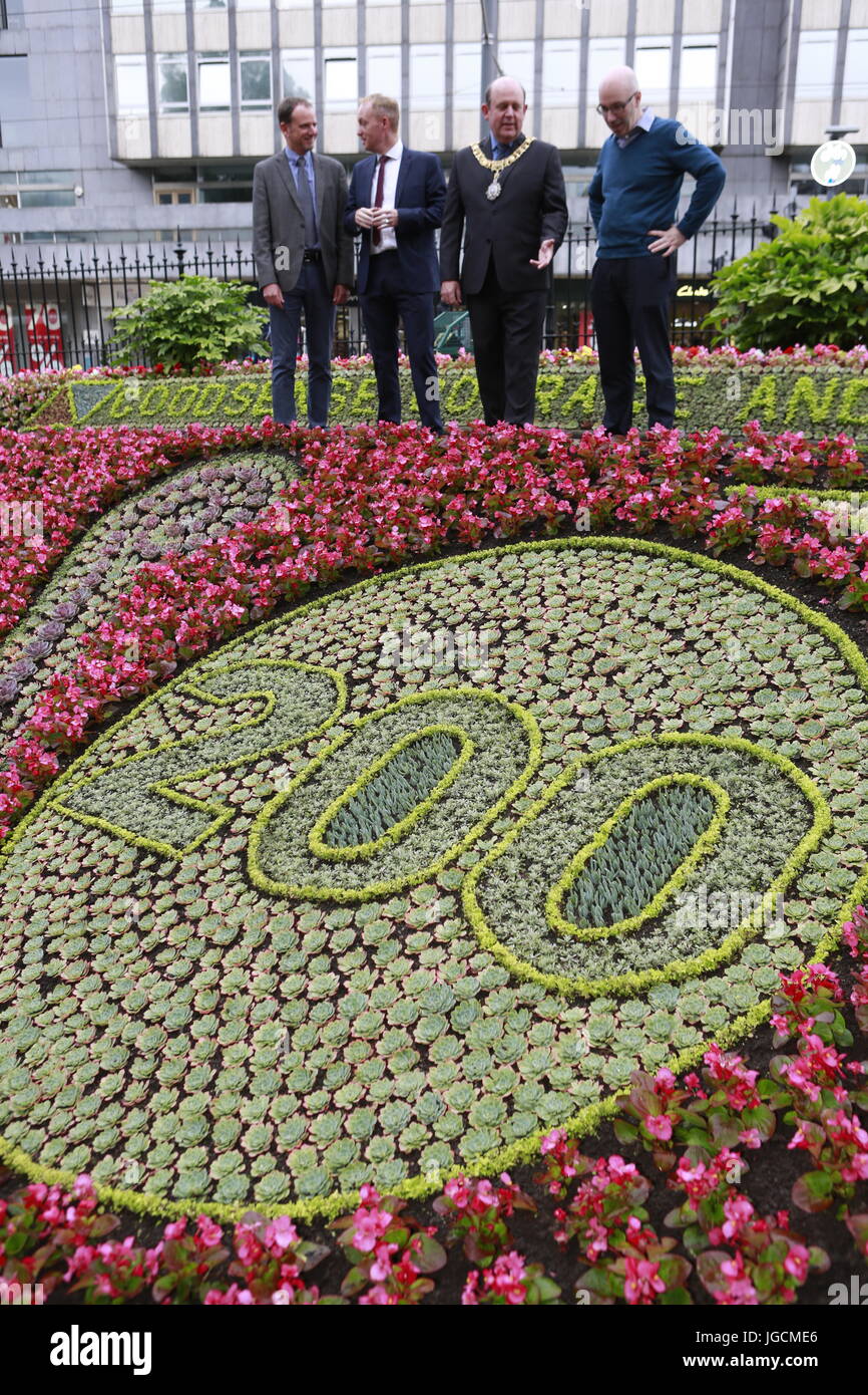 Edinburgh, Scotland, UK. 6th July, 2017. Council parks staff, officials and representatives from The Scotsman will gather to mark the completion of Princes Street Gardens' floral clock, which honours the 200th year of The Scotsman newspaper. Pictured: Graeme Craig, Horticultural Manager, Lord Provost, Frank Ross, Frank O'Donnell, Editor and Euan McGrory, Deputy Editor The Scotsman and Evening News. Credit: Pako Mera/Alamy Live News Stock Photo