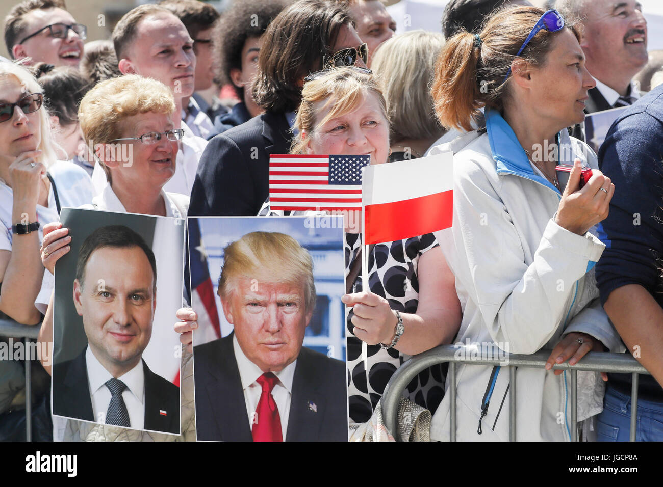 Warsaw, Poland. 06th July, 2017. US president Donald Trump delivers his speech during his state visit on July 6, 2017 at the Krasinski Square in Warsaw, Poland. Credit: East News sp. z o.o./Alamy Live News Stock Photo