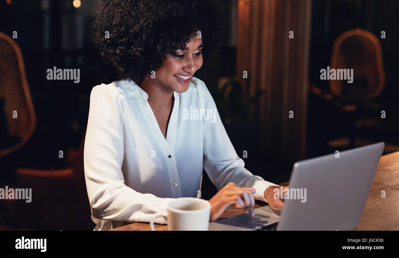 African business woman working hi-res stock photography and images - Alamy