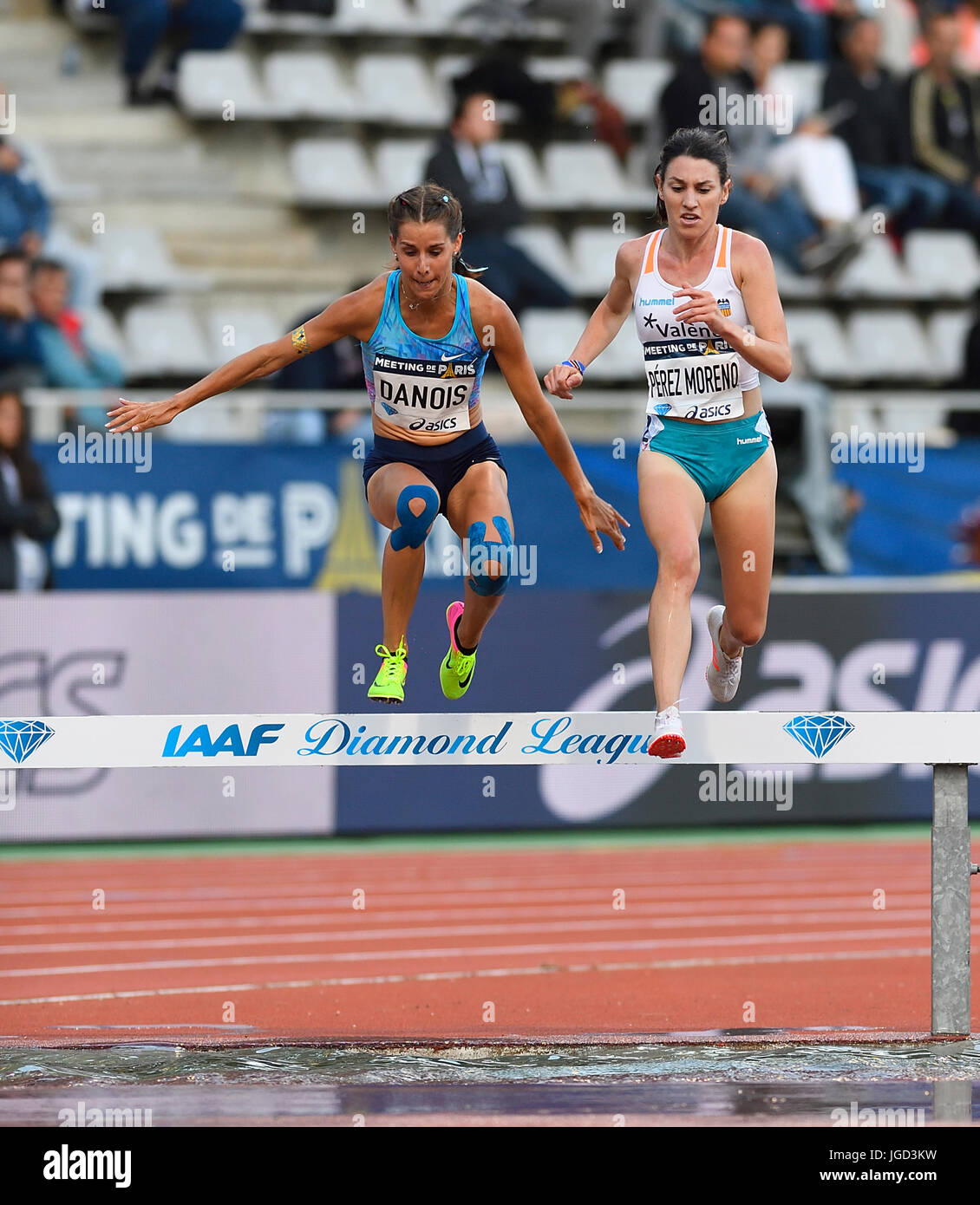 Maeva Danois (L) Maria jose Perez-Moreno in womens steeplechase at Diamind League Paris 2017 Stock Photo