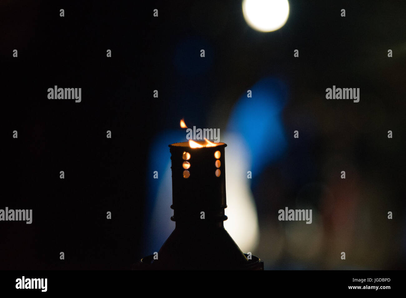 Torch light dark hi-res stock photography and images - Alamy