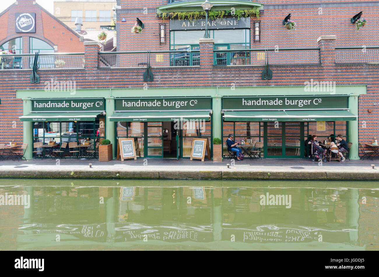 Handmade Burger Co restaurant by the canal in Brindley Place, Birmingham Stock Photo