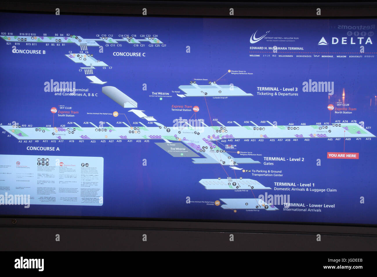 Airport directory map hi-res stock photography and images - Alamy