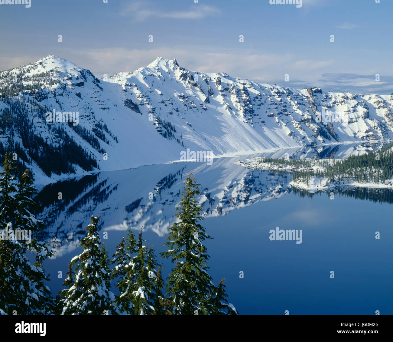 Usa Oregon Crater Lake National Park Winter Snow On West Rim Of