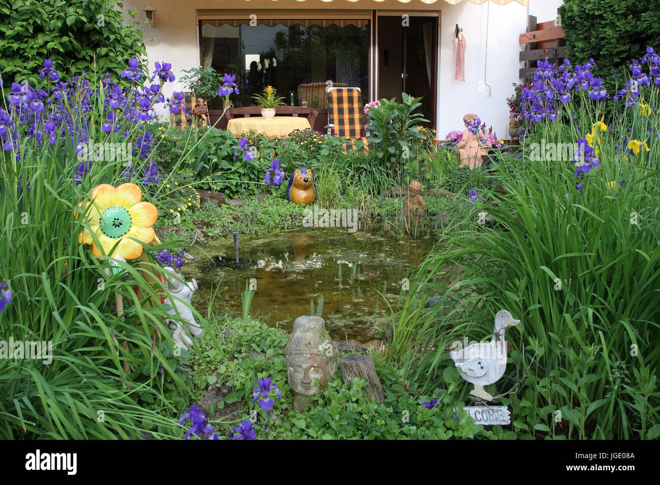 Garden with pond , Garten mit Teich Stock Photo Alamy