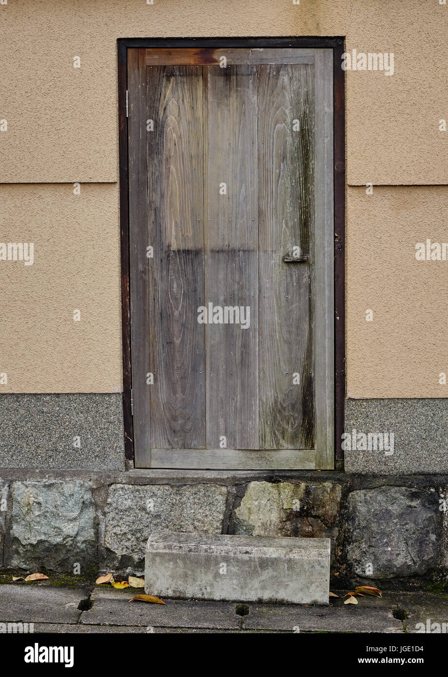 Japanese wooden door at old village in Kyoto, Japan Stock Photo - Alamy