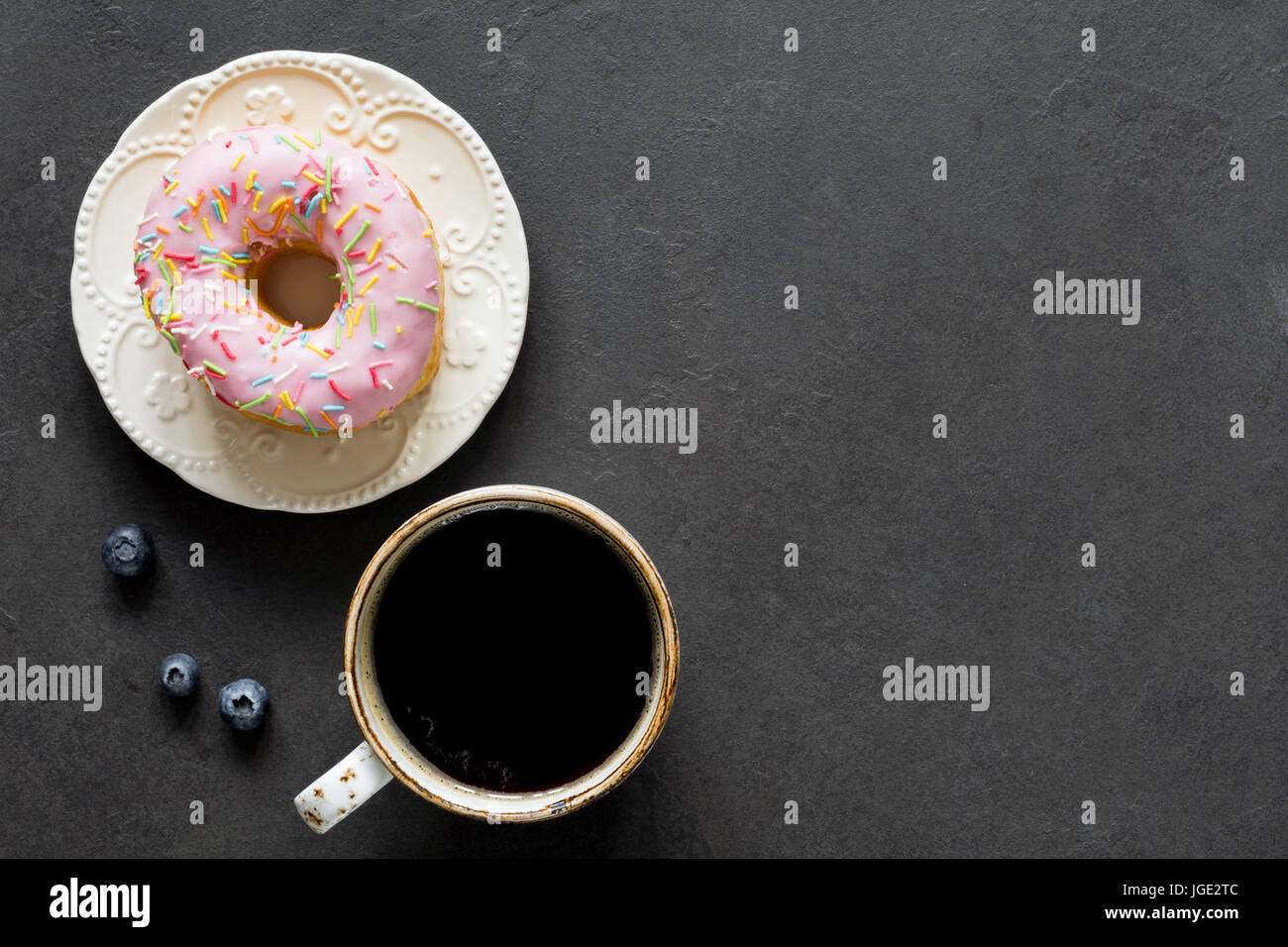 Download Donut Mockup High Resolution Stock Photography And Images Alamy