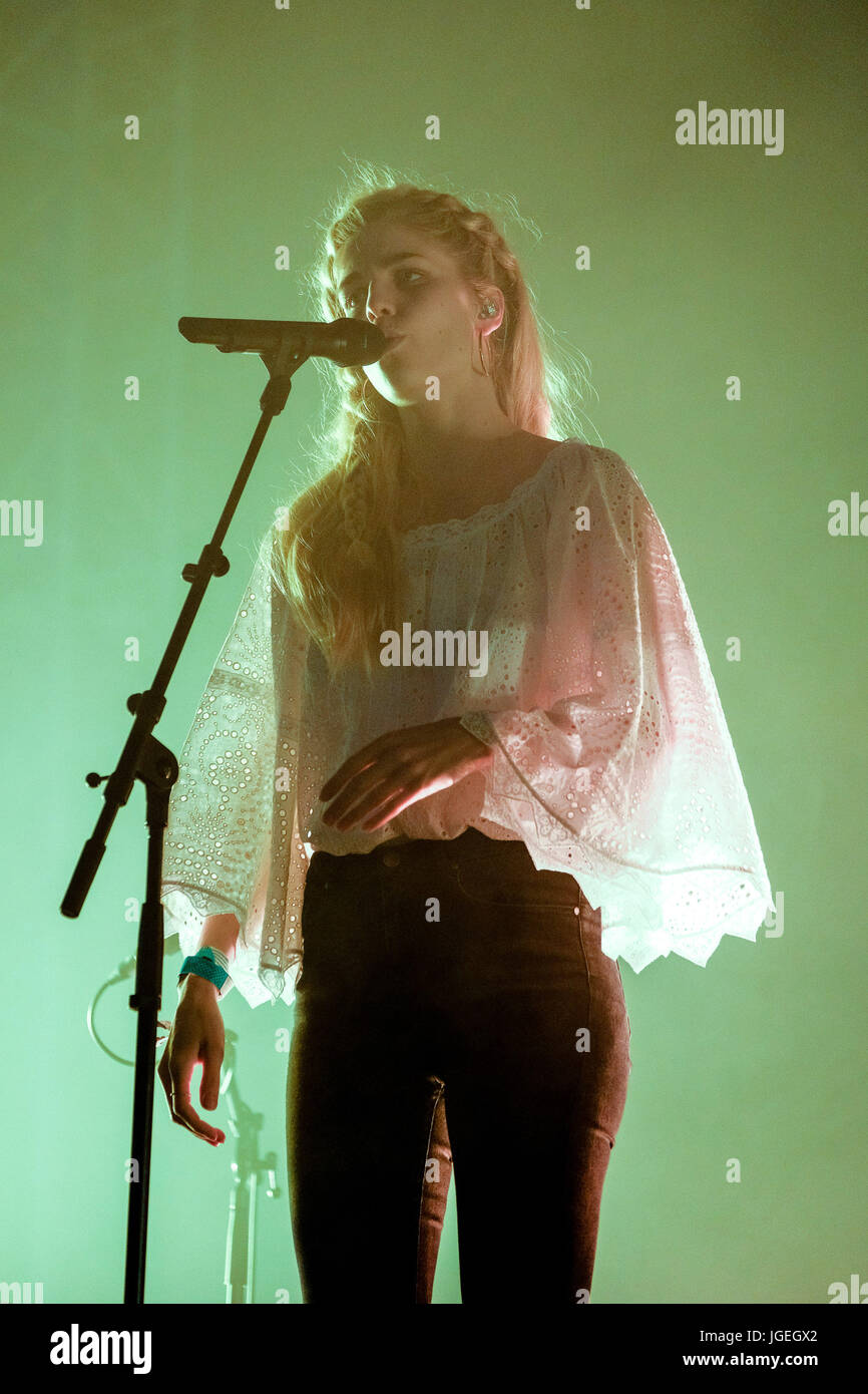 Bbc Glastonbury 2024 London Grammar Arlina Celisse