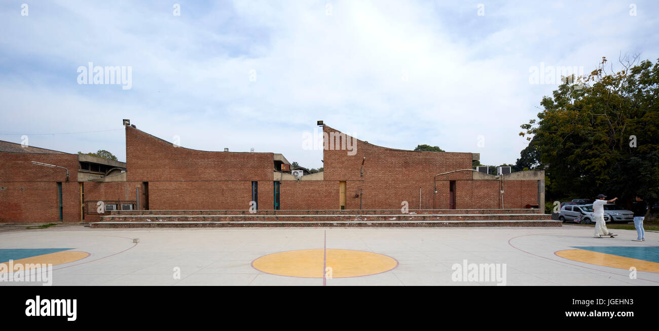 Side view showing studio spaces. Chandigarh College of Architecture