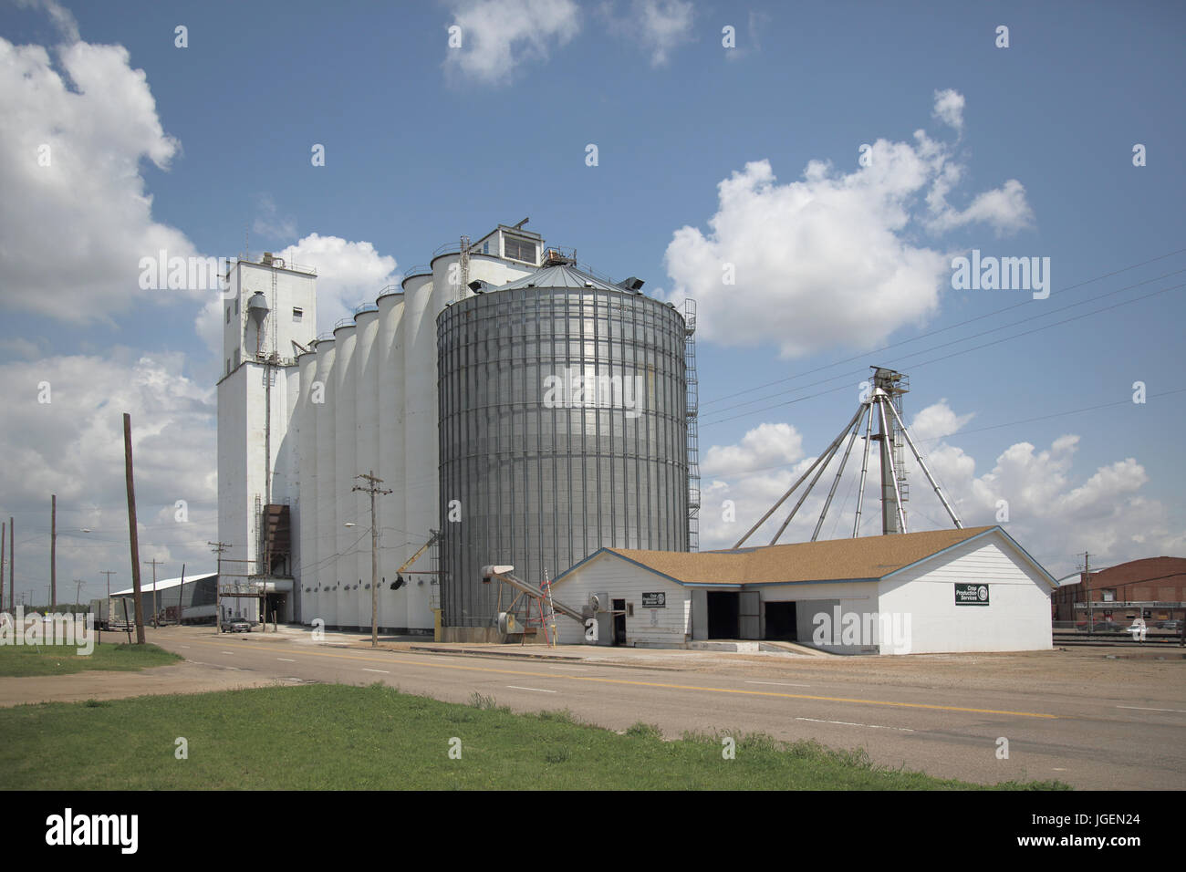 dbg corn silo kansas dbg corn silo kansas