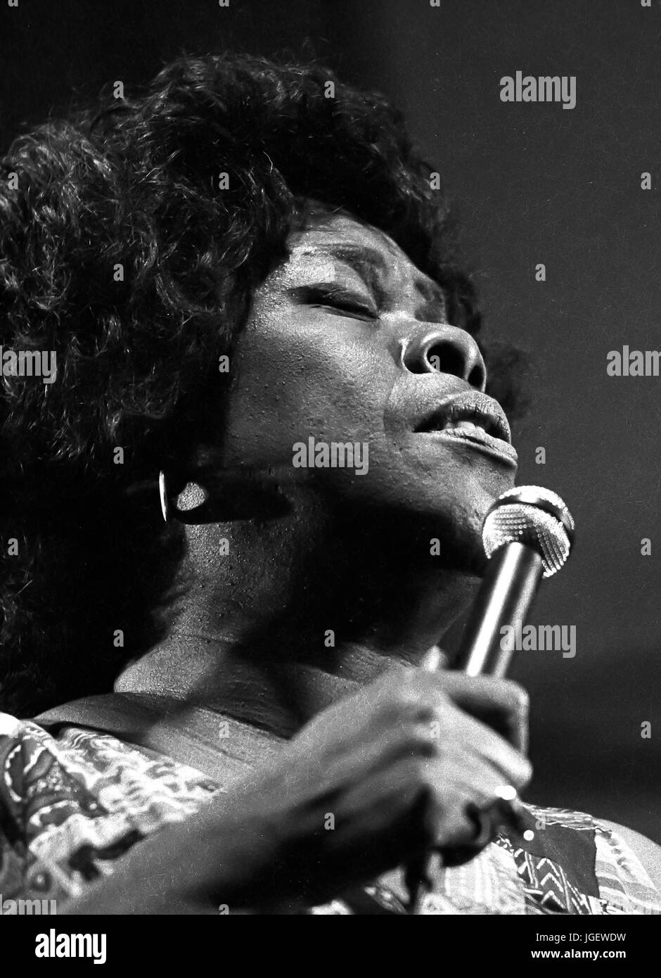 Jazz legend Sarah Vaughan performs at the Newport Jazz Festival at Fort Adams State Park in Newport, Rhode Island, 08/22/1982. Stock Photo