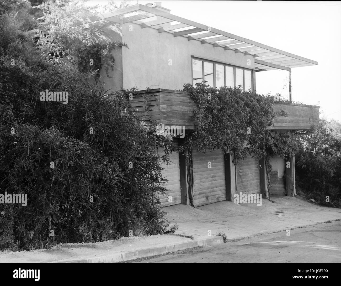 A home built in the modern architecture or modernist architecture style, also know as mid