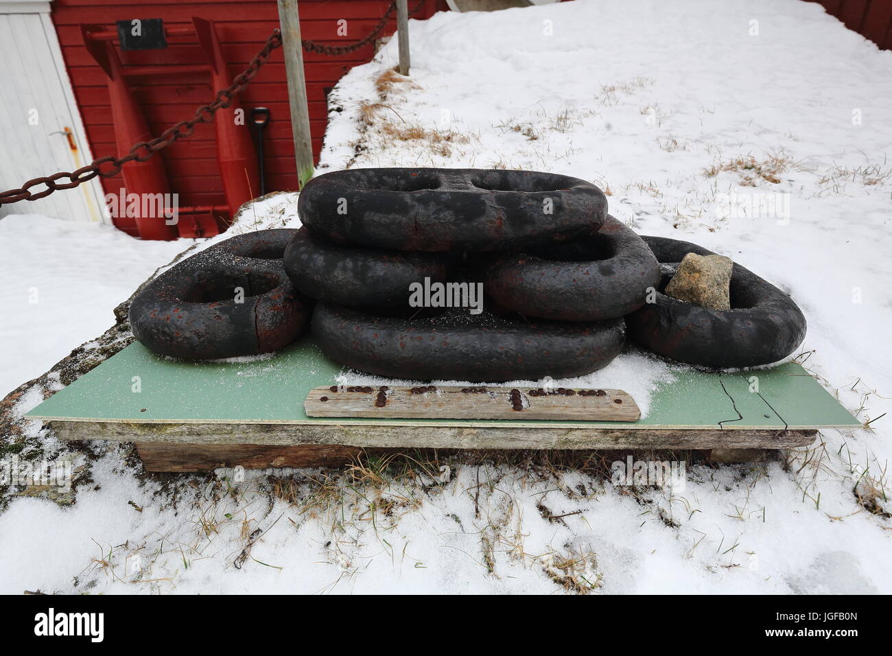 Chain link railing hi-res stock photography and images - Alamy