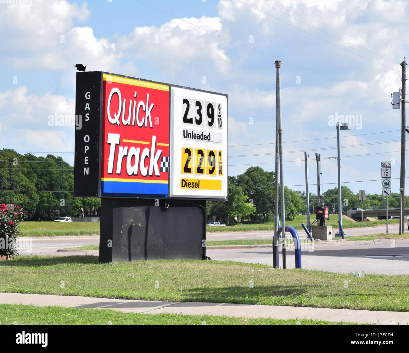 Quick Track American Petrol Station sign with gas prices (gas station sign) Stock Photo