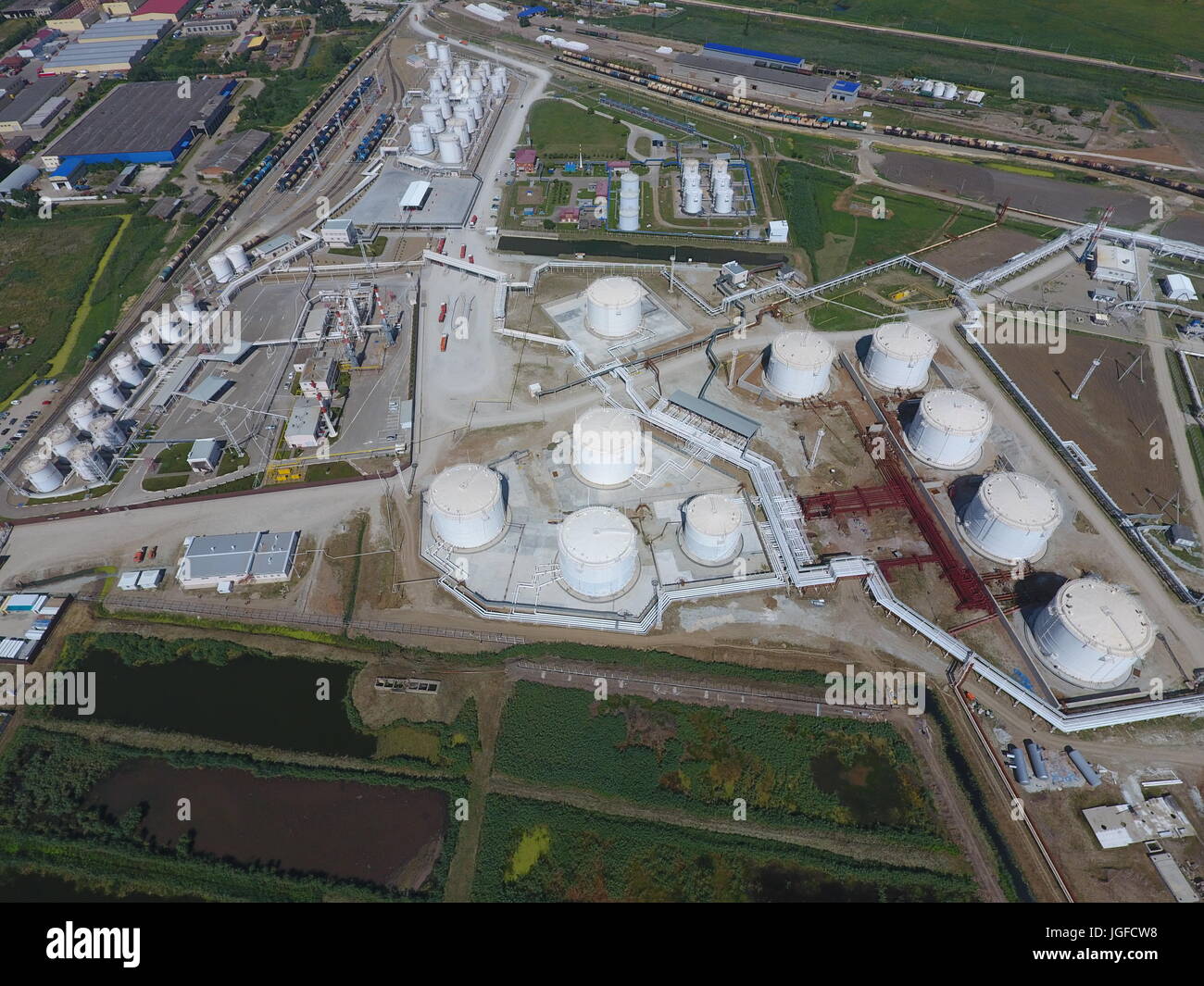 Reservoirs for storage of oil and products of its processing. Refinery ...