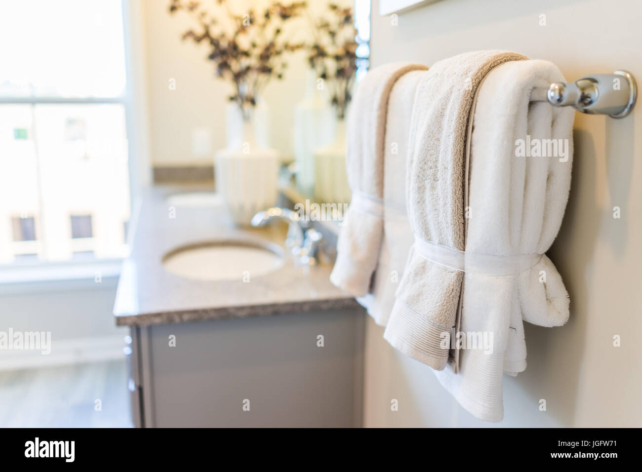 Modern towel rack hi-res stock photography and images - Alamy