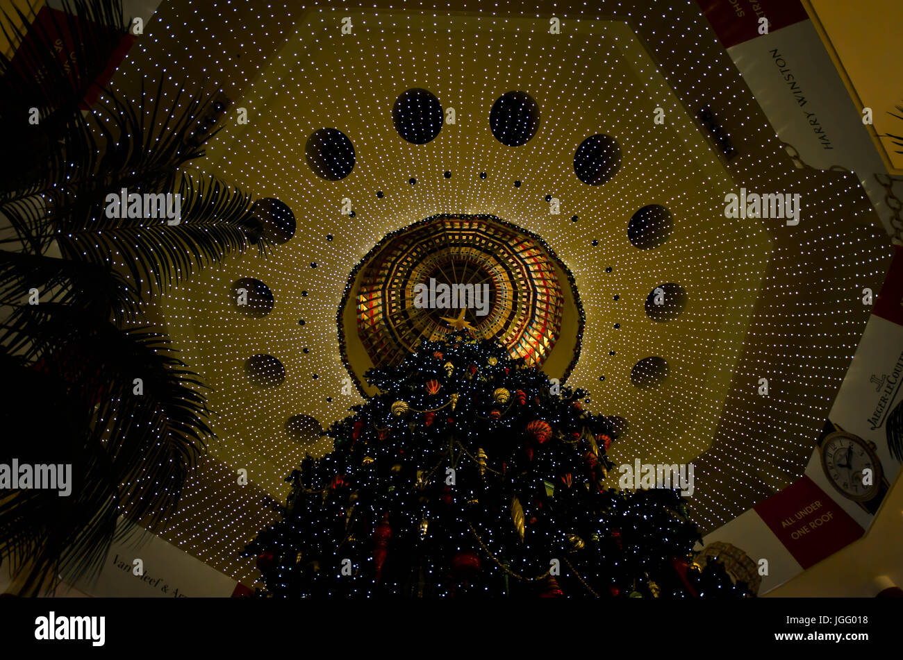 Christmas lights at South Coast Plaza Stock Photo Alamy