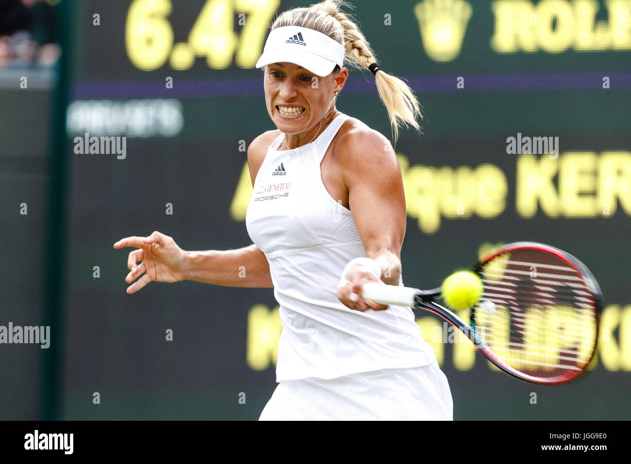 London, UK, 6th July 2017: German tennis player Angelique Kerber in action during day 4 at the Wimbledon Tennis Championships 2017 at the All England Lawn Tennis and Croquet Club in London. Credit: Frank Molter/Alamy Live News Stock Photo