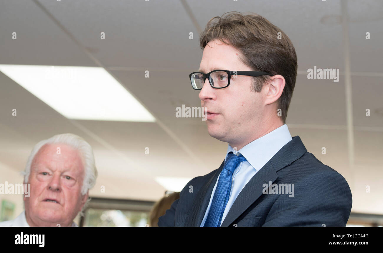 Brentwood Essex, 7th July 2017, Alex Burghart MP for Brentwood and Ongar visits Brentwood Community Print a charity that supports those with mental illness return to the workplace. Credit: Ian Davidson/Alamy Live News Stock Photo