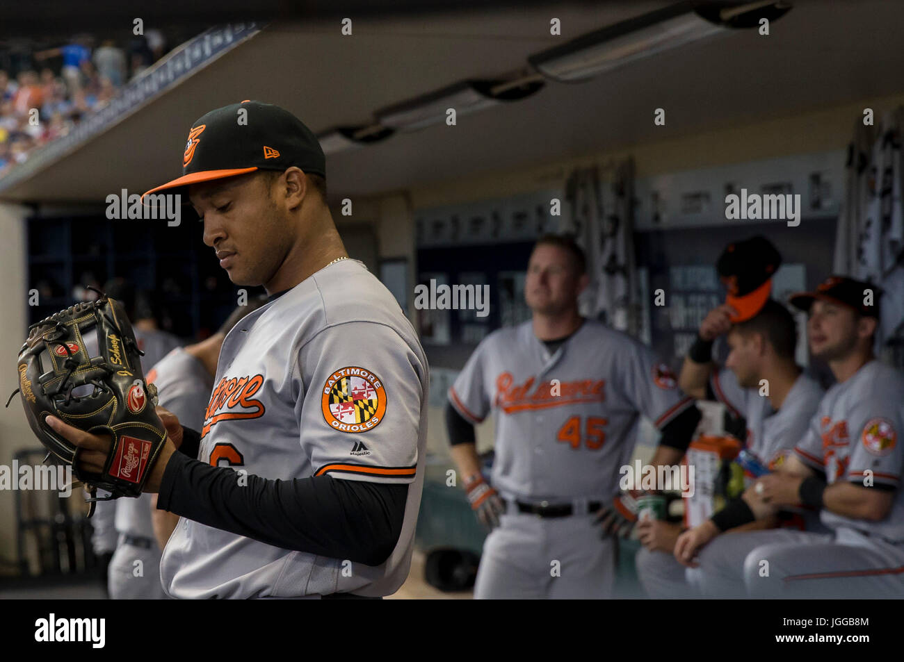 Los Angeles, United States. 05th June, 2022. New York Mets shortstop Francisco  Lindor (12) pats his hair in the dugout during a MLB baseball game against  the Los Angeles Dodgers, Sunday, June