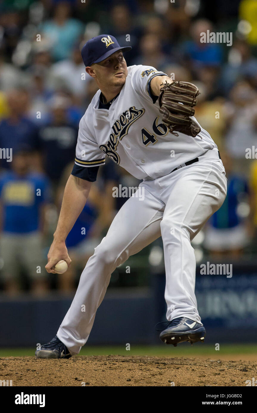 July 05, 2017 Milwaukee Brewers relief pitcher Corey Knebel 46