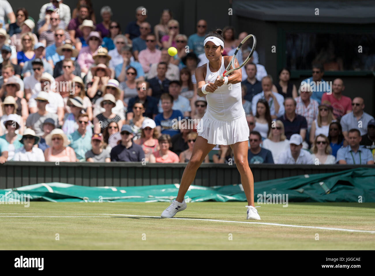 Comparing Wimbledon's rules to other Grand Slams Comparing Wimbledon's rules to other Grand Slams