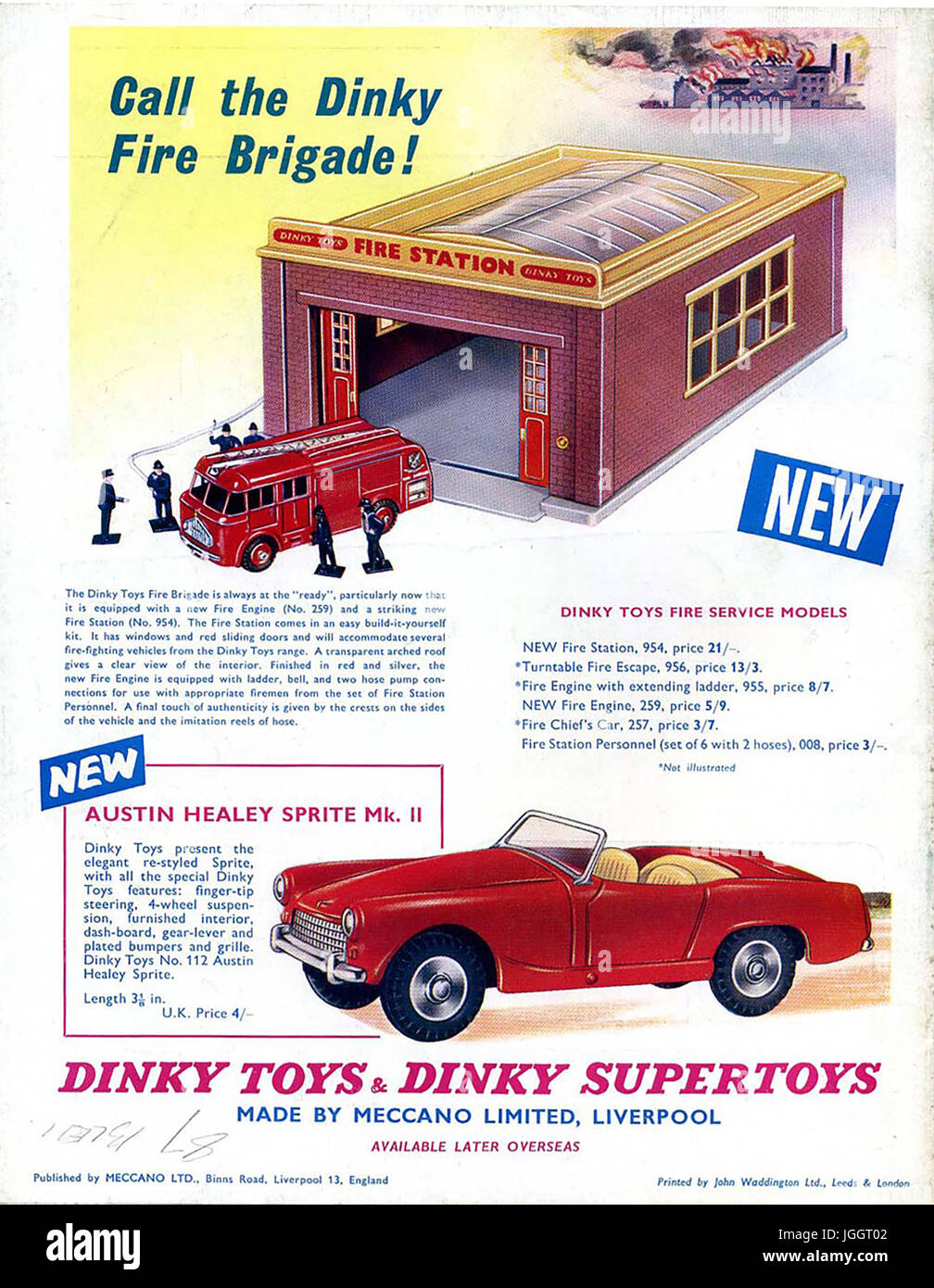 Meccano Magazine - Full page colour Dinky Toy adverts - 1961 - Realistic toys in competition with Corgi models that were increasing in popularity. Stock Photo