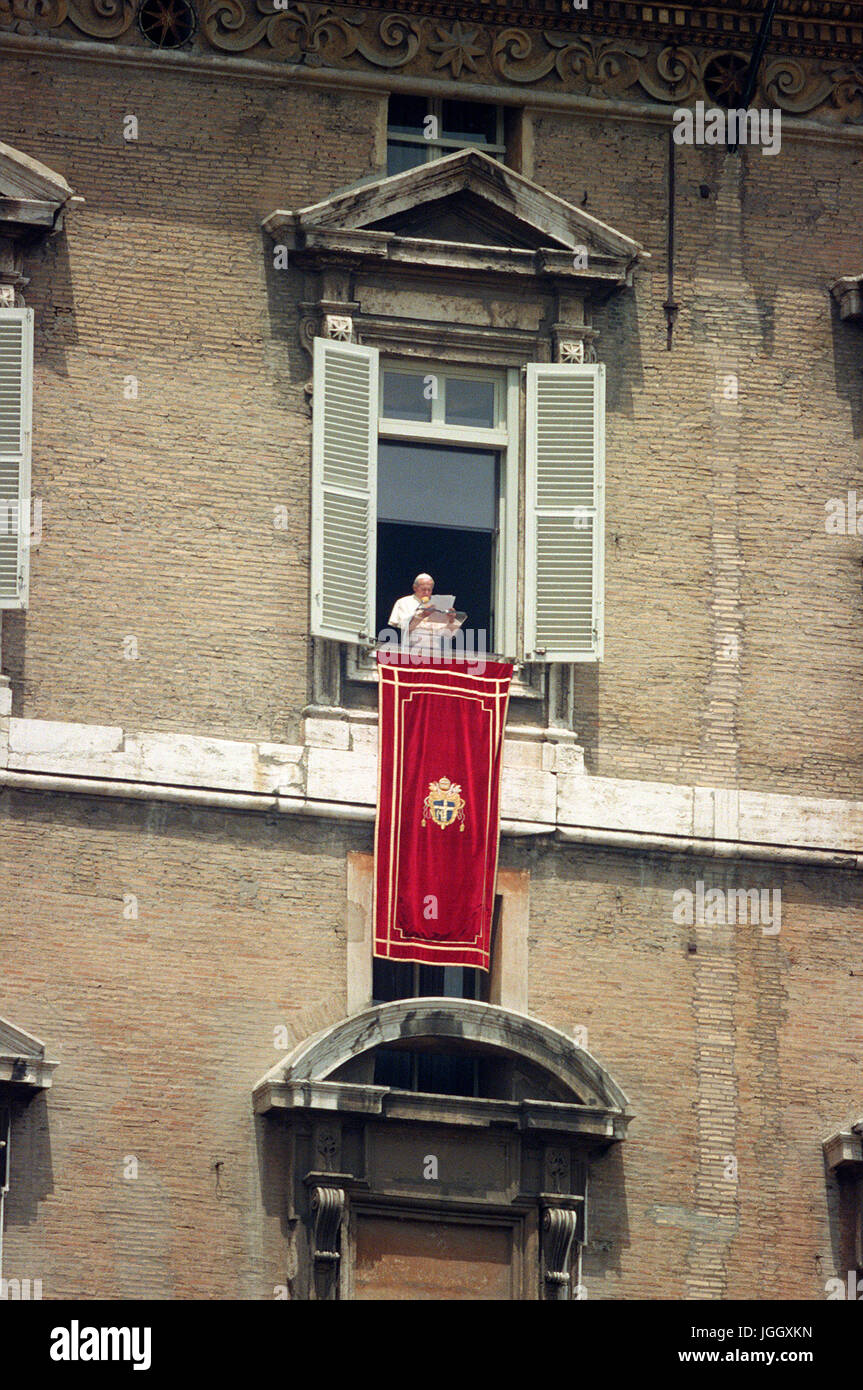 Pope John Paul II speaks at St. Peter's Square during a ceremony commemorating the liberation of Rome by the 1st Special Service Force during World War II. Stock Photo