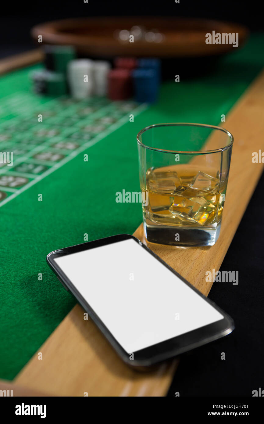 Empty roulette table hires stock photography and images Alamy