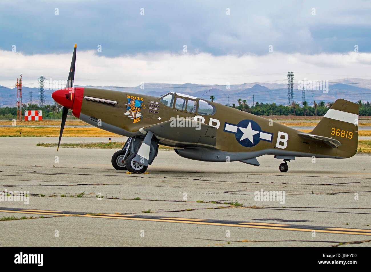 Airplane P 51 Mustang Vintage Wwii Aircraft At Air Show Stock Photo Alamy