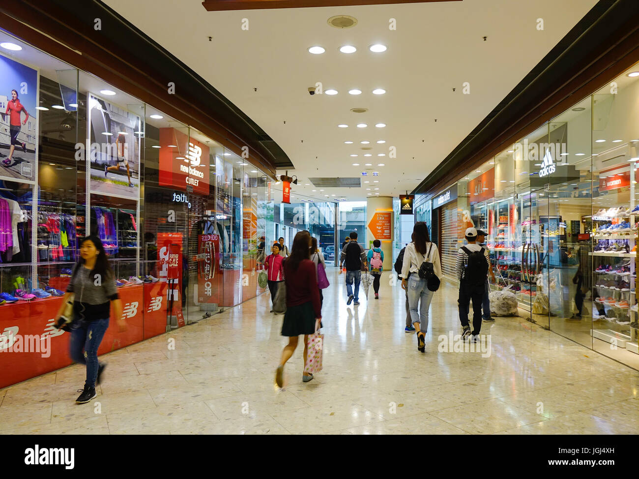 Hong kong major shopping center hi-res stock photography and images - Alamy