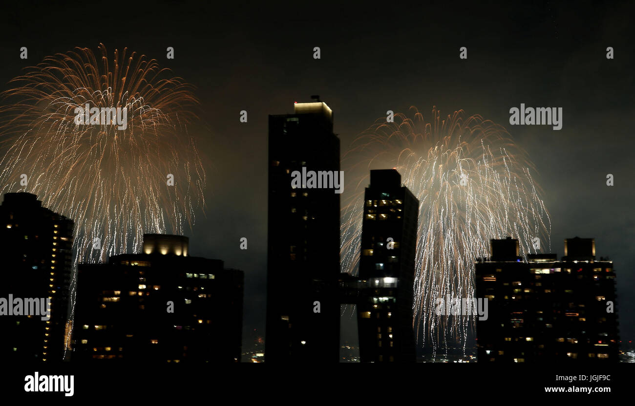 Fireworks over New York City Stock Photo - Alamy