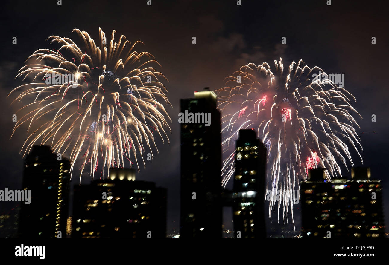 Fireworks over New York City Stock Photo - Alamy