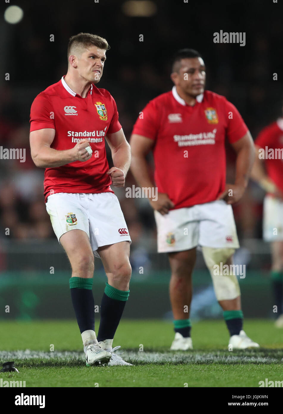 British And Irish Lions Owen Farrell Celebrates Kicking A Penalty During The Third Test Of The 2017 British And Irish Lions Tour At Eden Park Auckland Stock Photo Alamy
