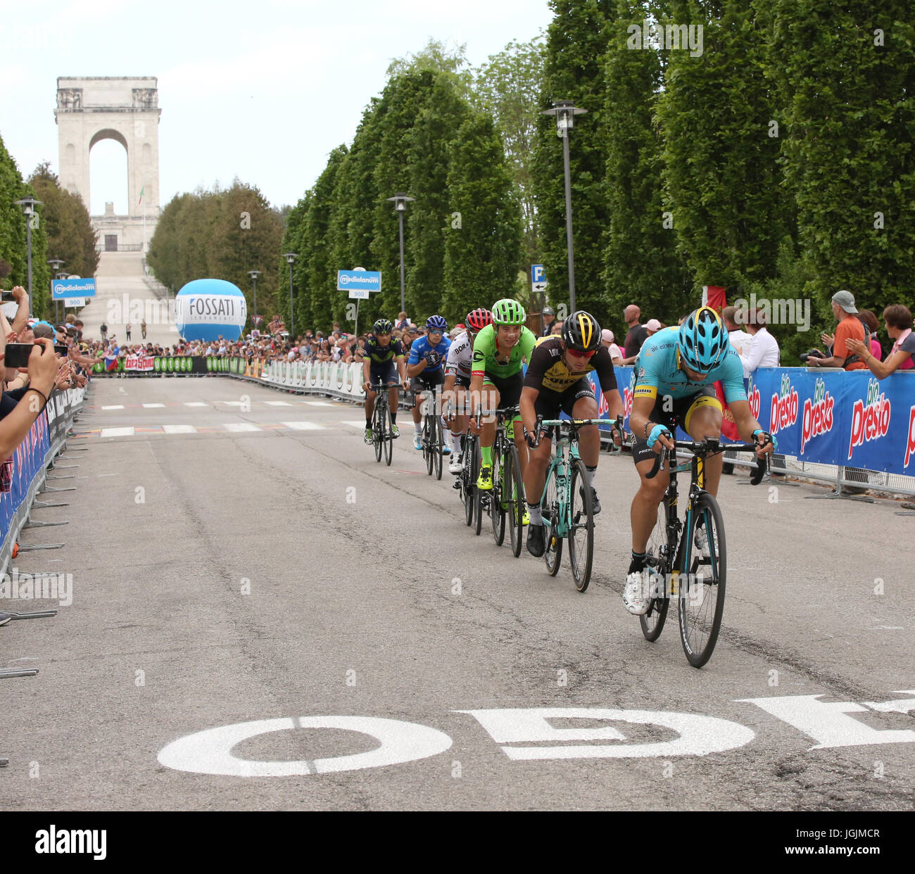 Asiago, VI, Italy - May 27, 2017: Cyclists during the cycling race 100th Giro d'Italia Stage 20.Cyclists: Cataldo,Battaglin,Formolo,Landa,Amador Final Stock Photo
